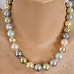Kenneth Jay Lane KJL 2009 Pastel 14MM Inaugural Glass Pearl Strand Necklace
